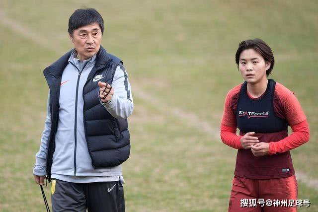 司机踩着换人的油门 申花上演板凳的逆袭重回榜首